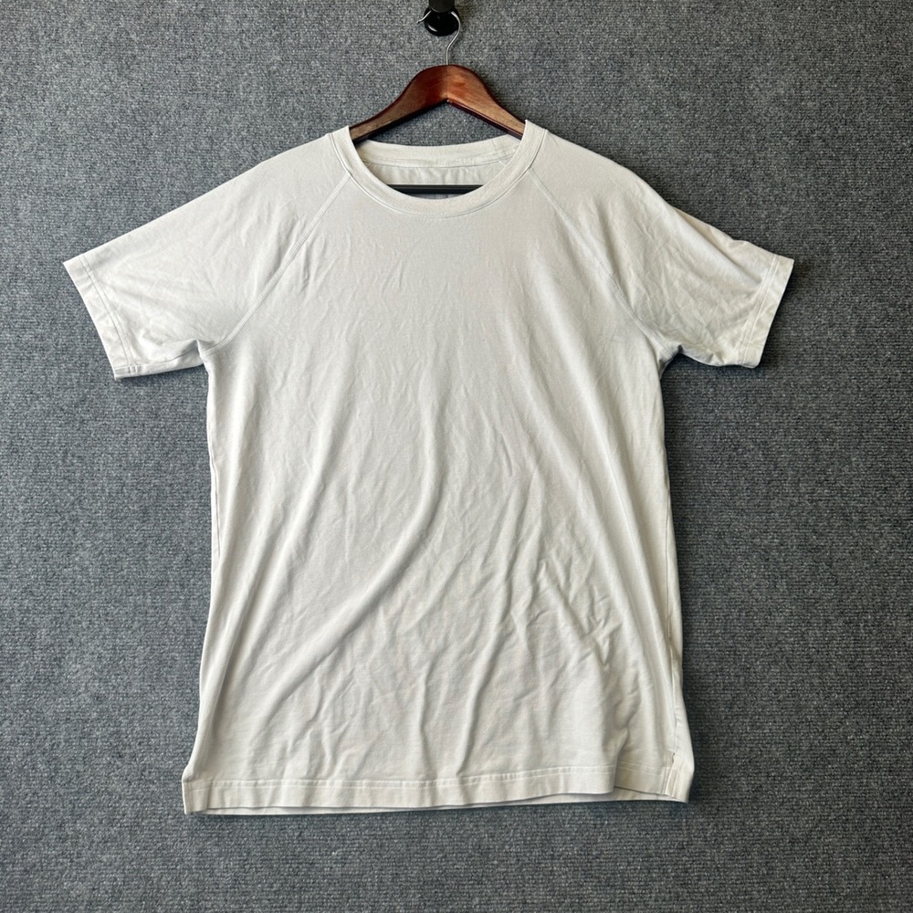 Alo Yoga Shirt Mens Medium White Conquer Reform Short Sleeve Gym Athletic
